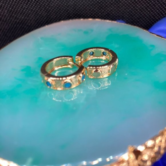 Turquoise Gold Earrings - Picture 5 of 8